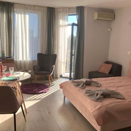 Joy Apartment Солнечный берег Экстерьер фото